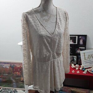 TORRID soft cream lace top size 2